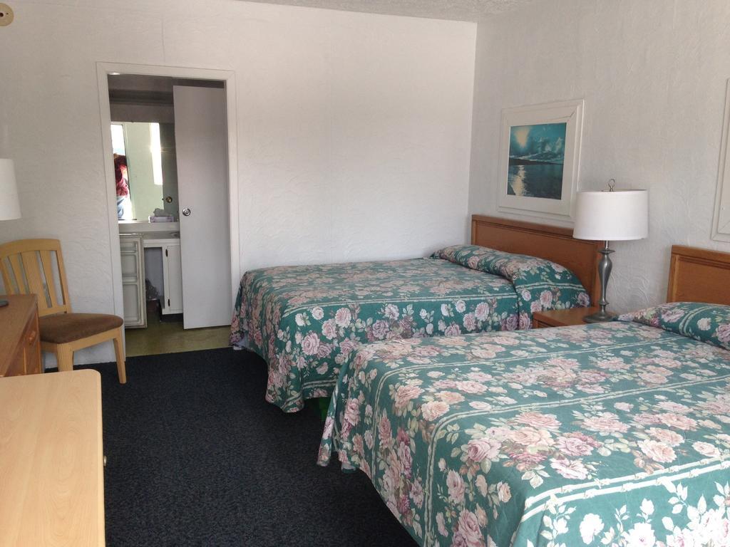 Mark Iii And Motel