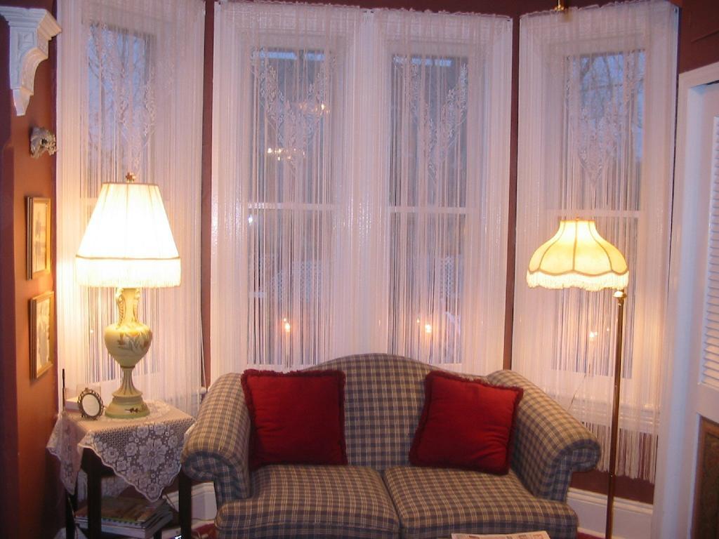 White Lilac Bed & Breakfast 3*