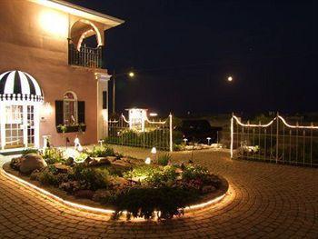 Hotel Periwinkle