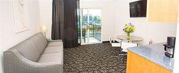 Hotel Periwinkle