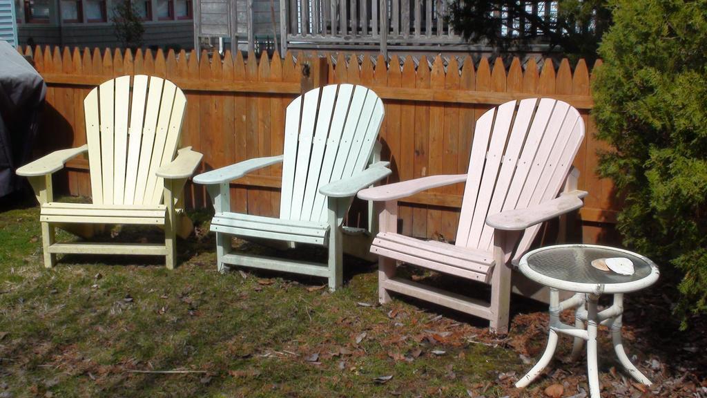 Apartment First Floor, 2 Bedrm 2 Bath, Sleeps 6, Parking Available, Walk To Beach & Shop