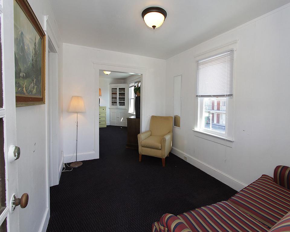 Shore - 38 B Lincoln Ave Apartment