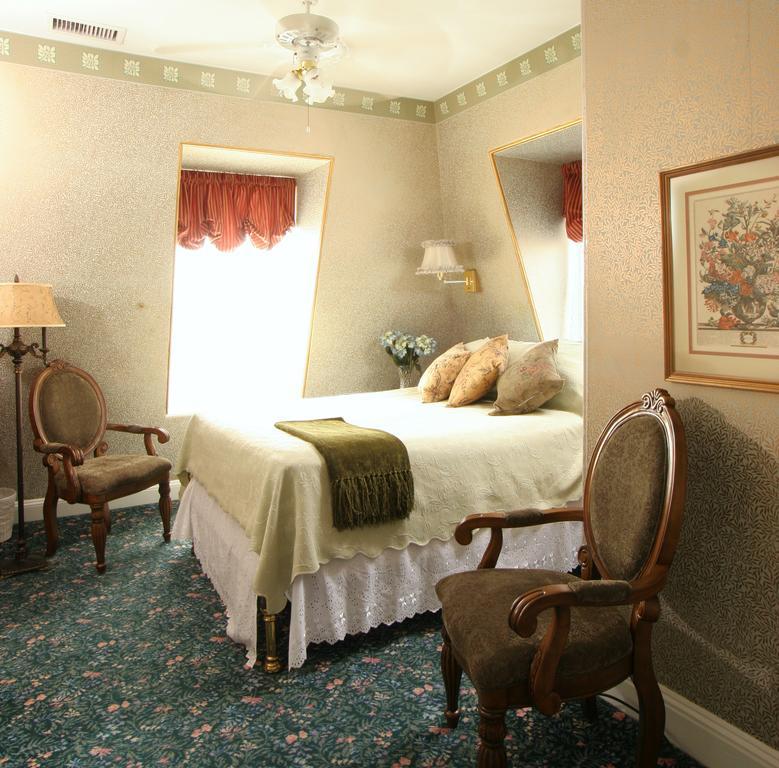 The Queen Victoria Bed & Breakfast Cape May