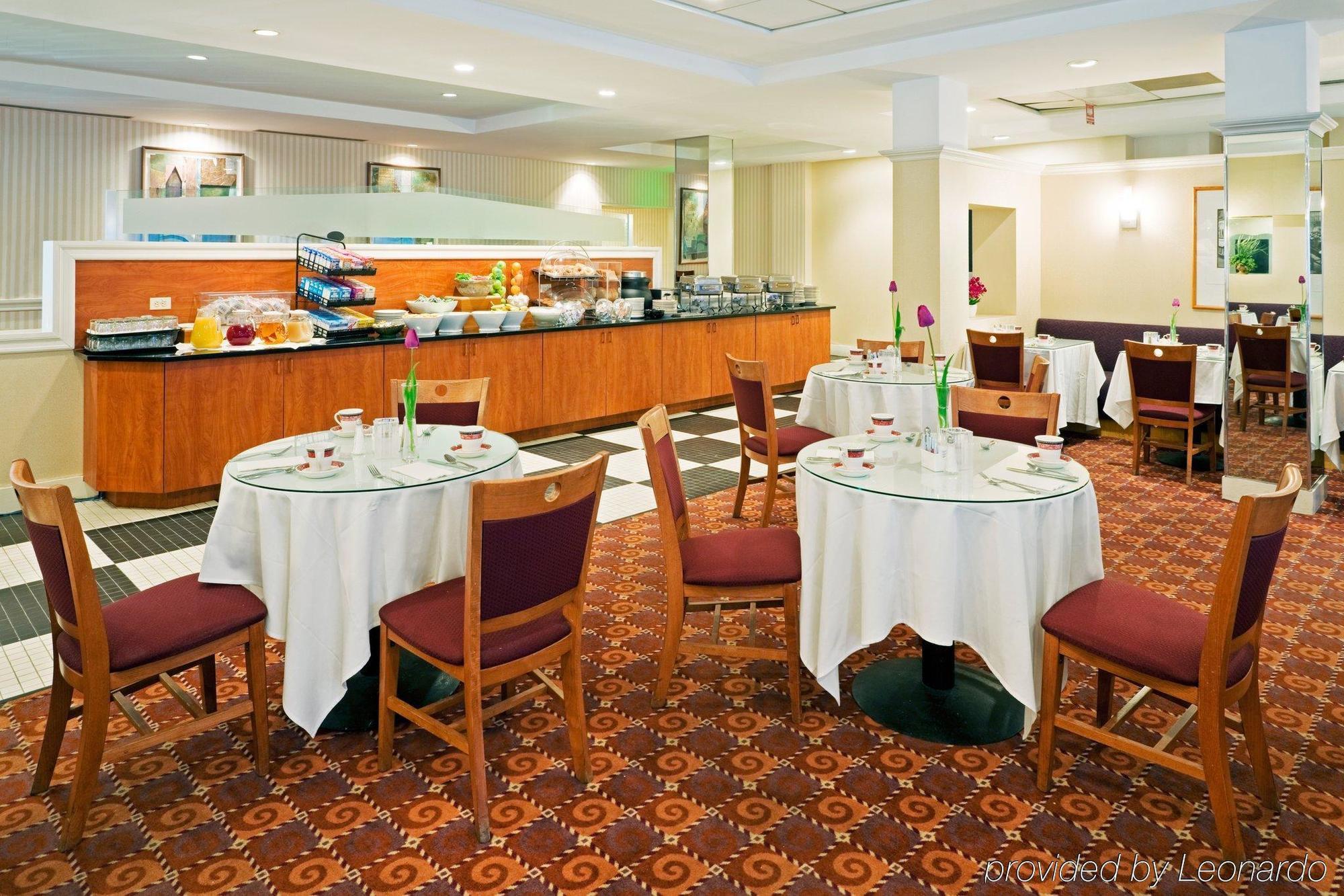 By Ihg Princeton