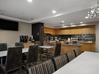 By Marriott Atlantic Airport 3*