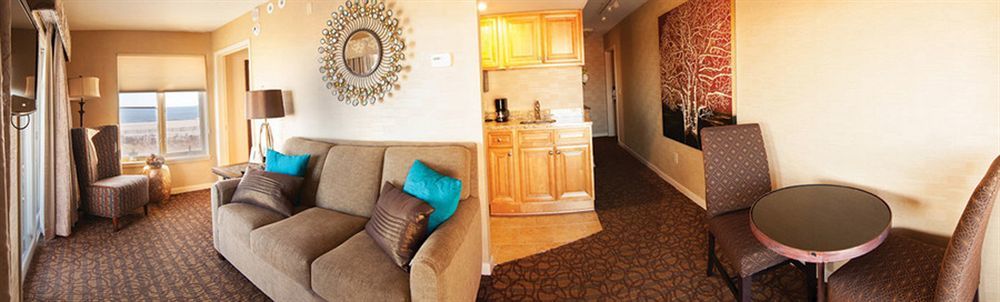 Montreal Hotel 4*