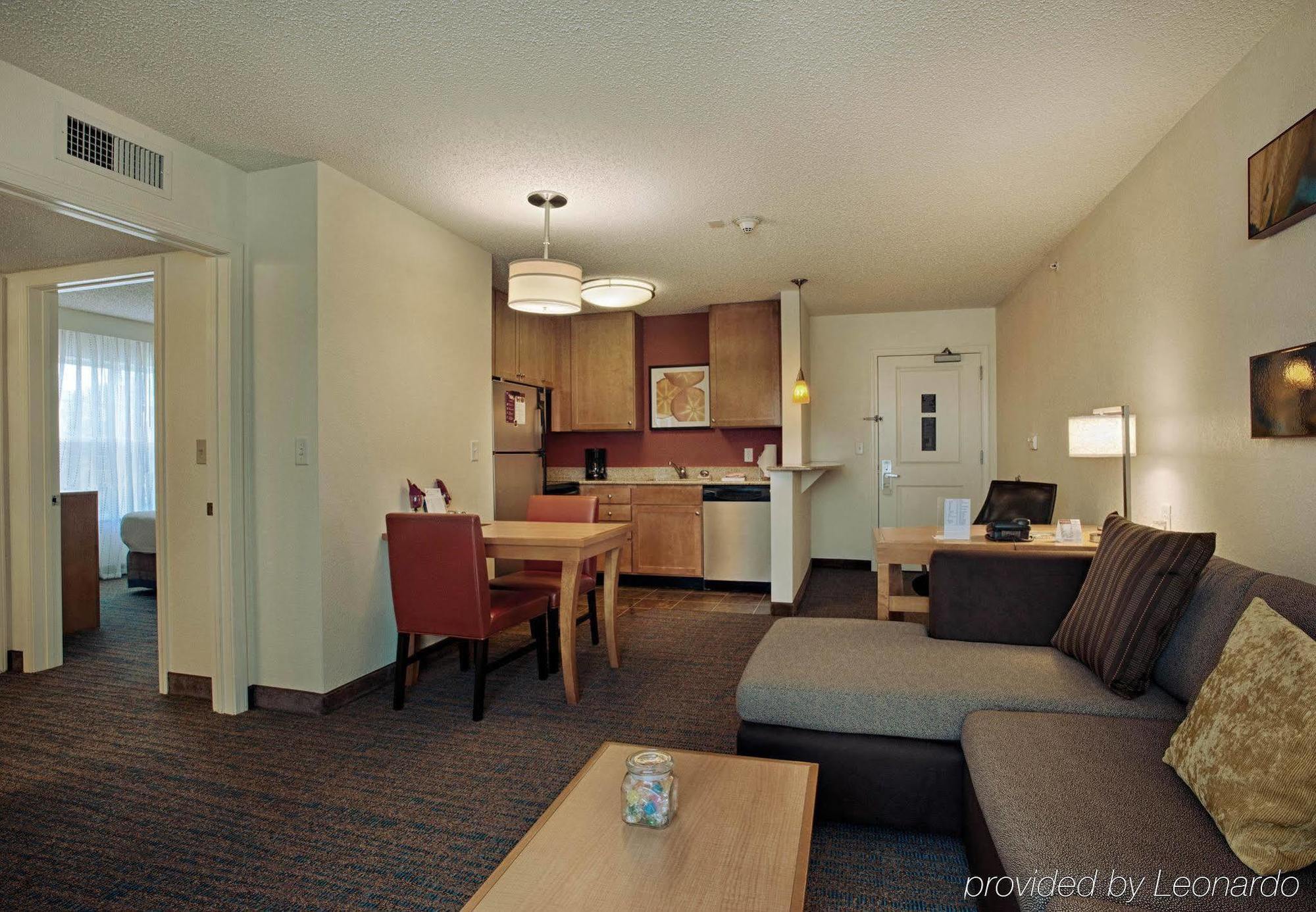 By Marriott Atlantic Airport 3*