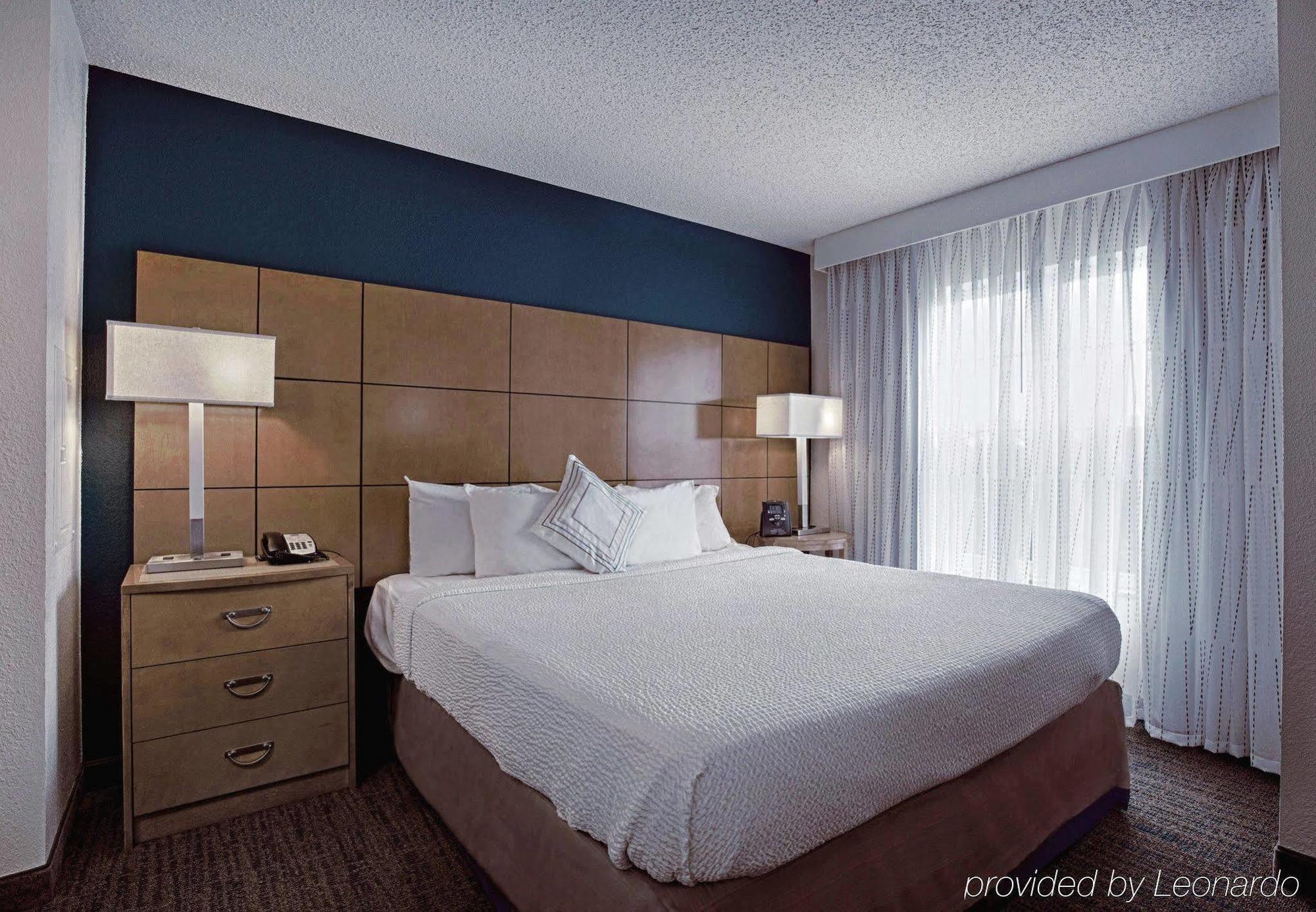 By Marriott Atlantic Airport 3* Egg Harbor Township