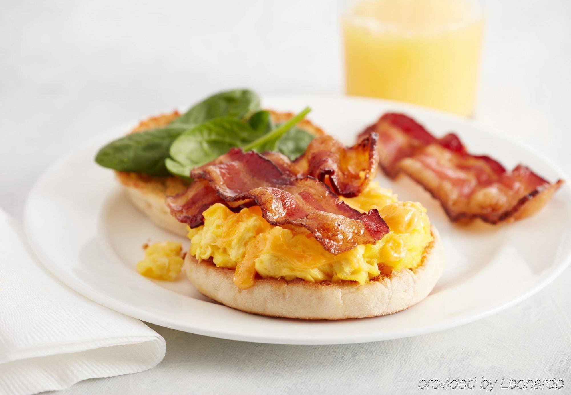 By Marriott Atlantic Airport Hotel Egg Harbor Township
