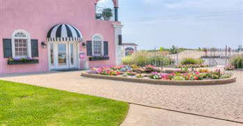 Hotel Periwinkle