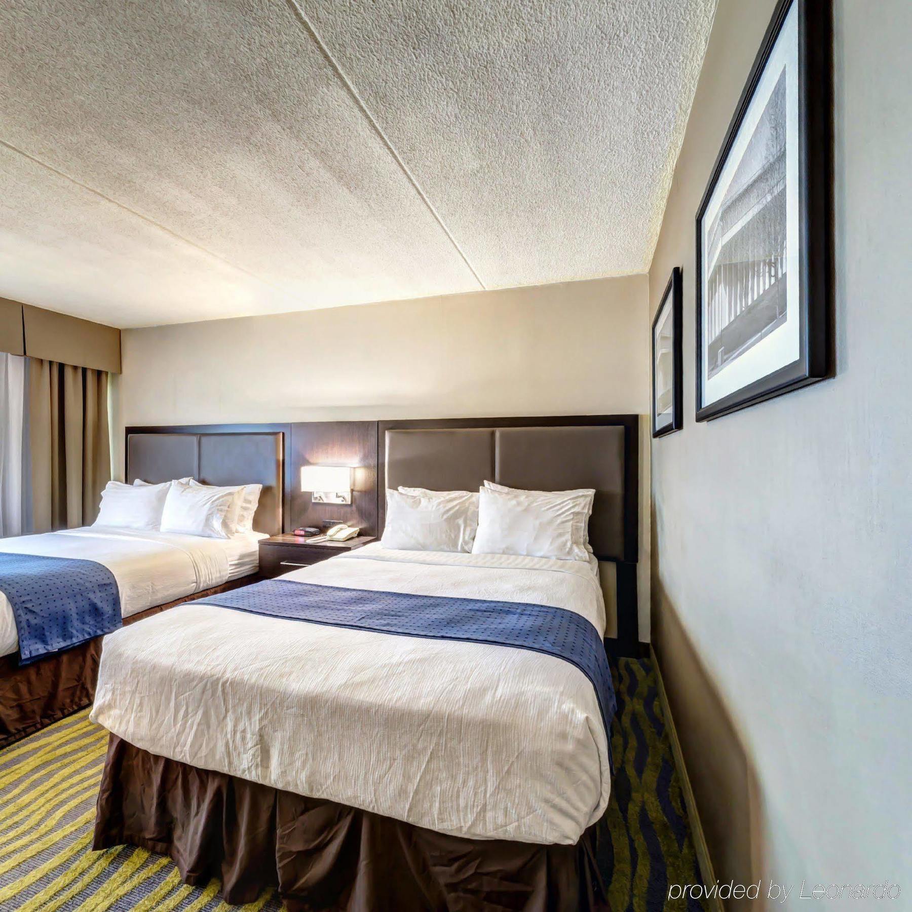 By Ihg Hotel 3*