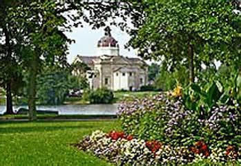 Hotel Chateau And Spring Lake