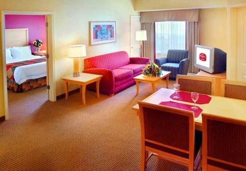 At Gateway Center Hotel 3*