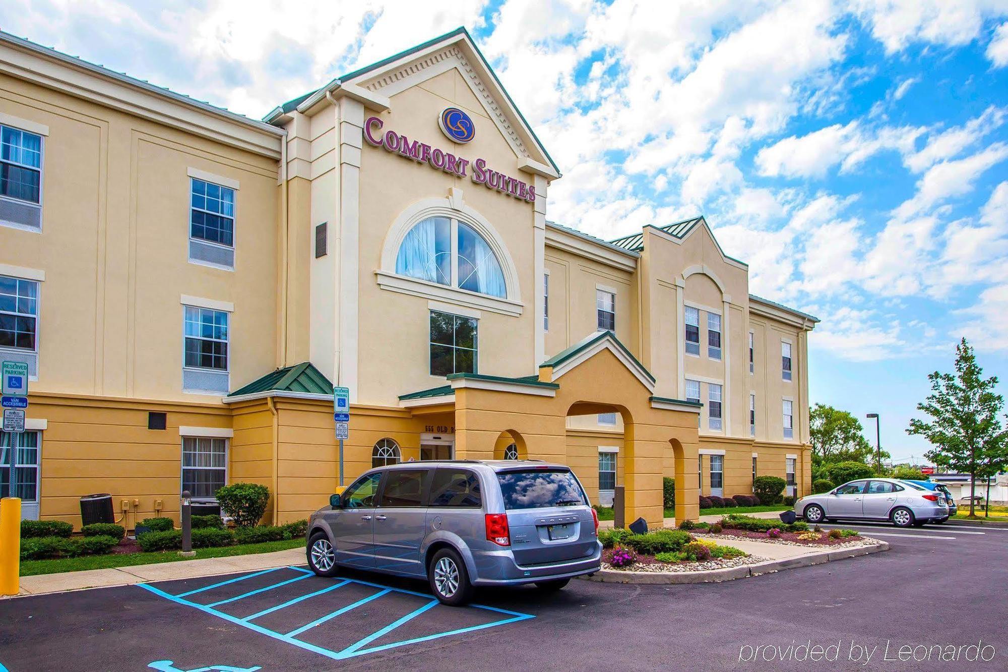 Comfort - South River Hotel 3*
