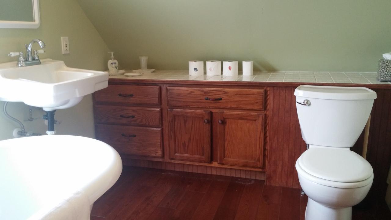 Bed & Breakfast The Island Guest House Bed And Breakfast 3*