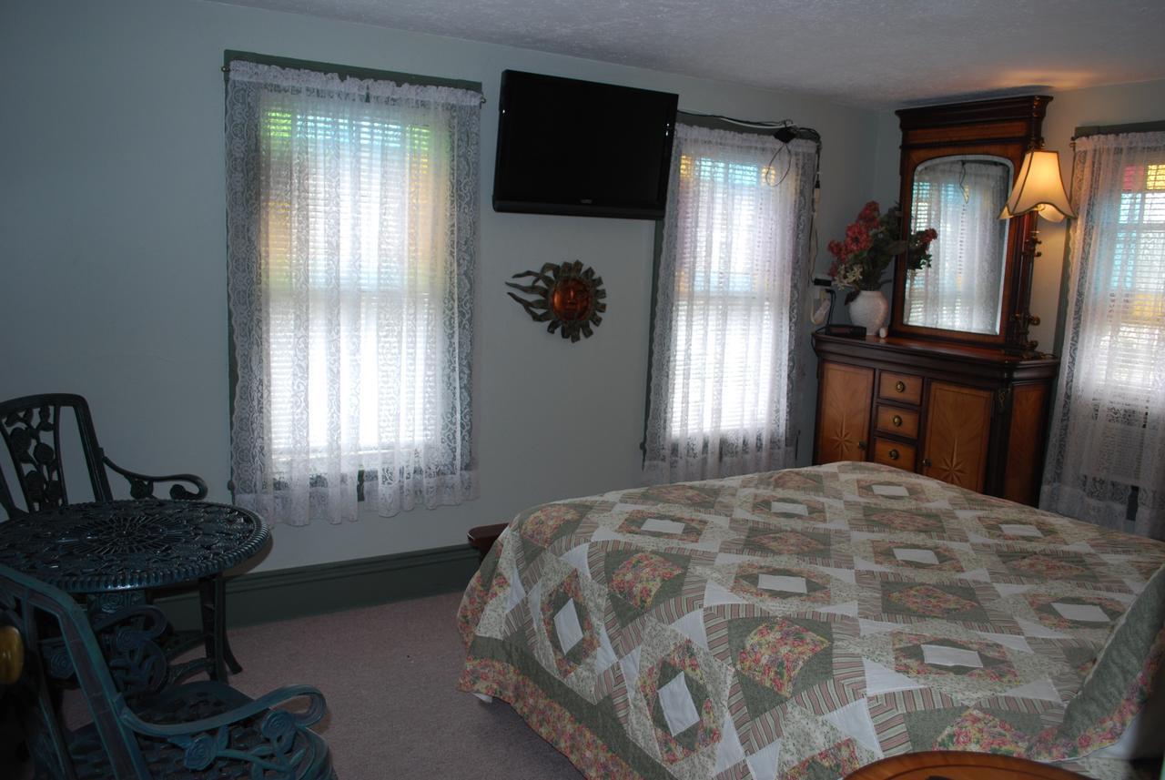 The Island Guest House Bed And Breakfast Beach Haven