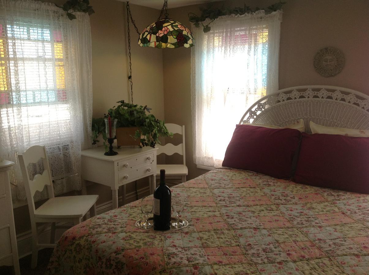 The Island Guest House Bed And Breakfast 3* Beach Haven