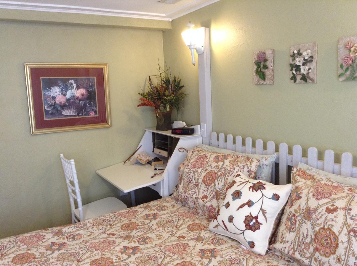 The Island Guest House Bed And Breakfast