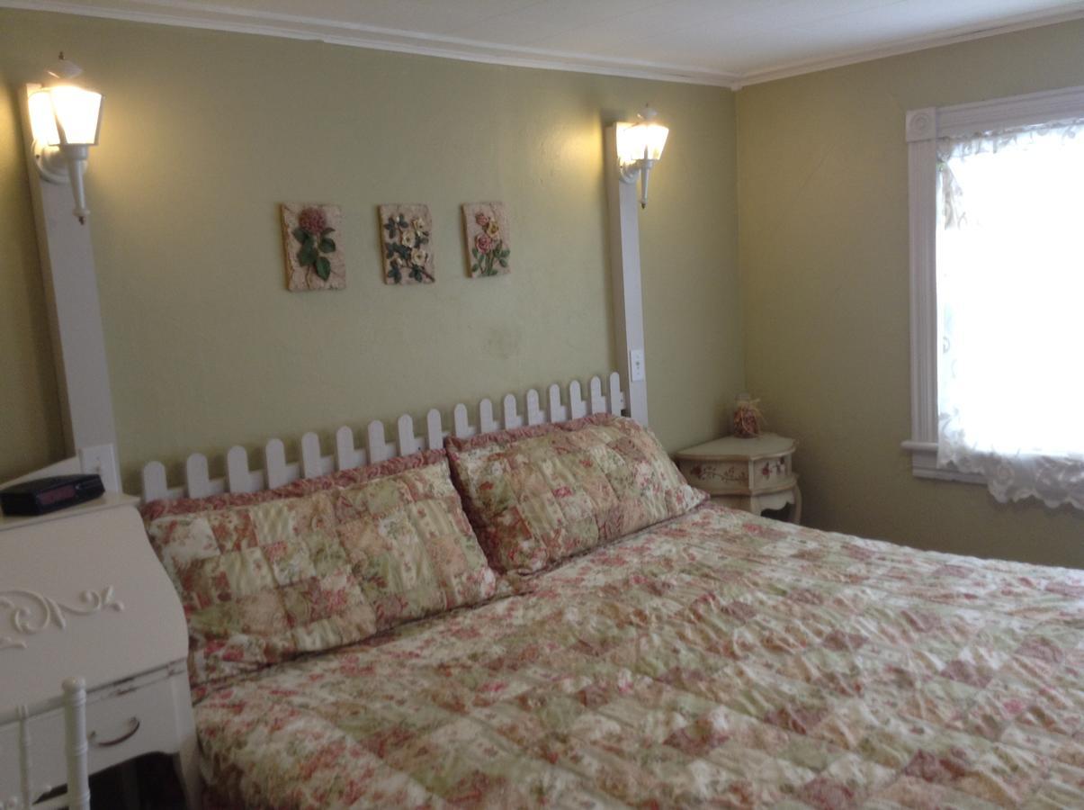The Island Guest House Bed And Breakfast 3* Beach Haven