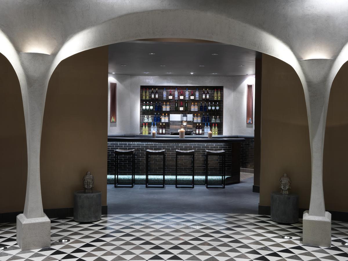 Ocean Casino Hotel 4*