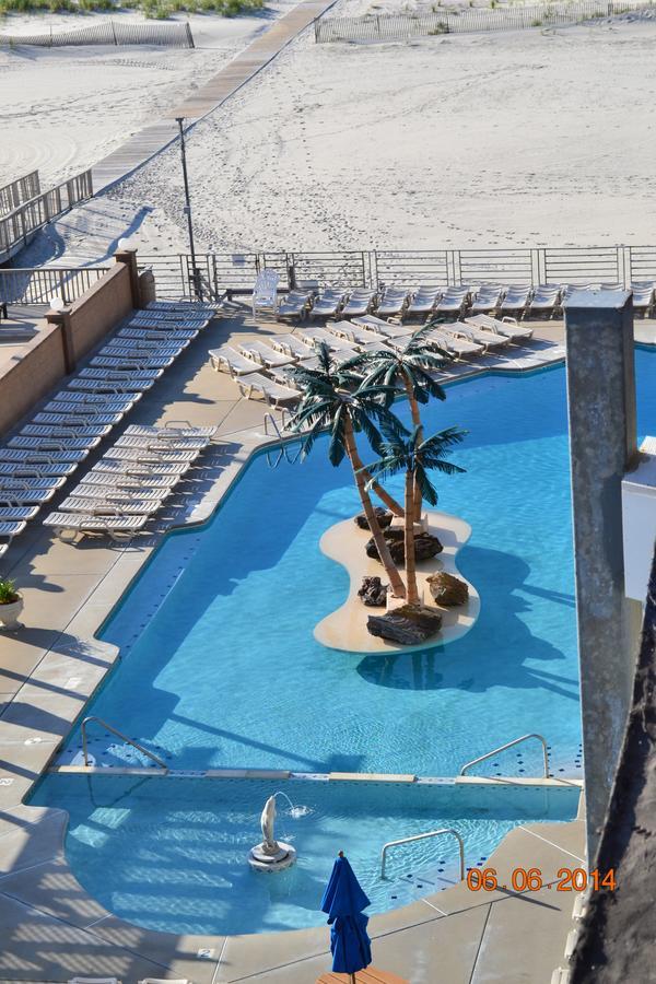 Royal Hawaiian Beachfront Resort 3*