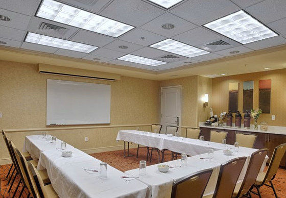 At Gateway Center Hotel Neptune