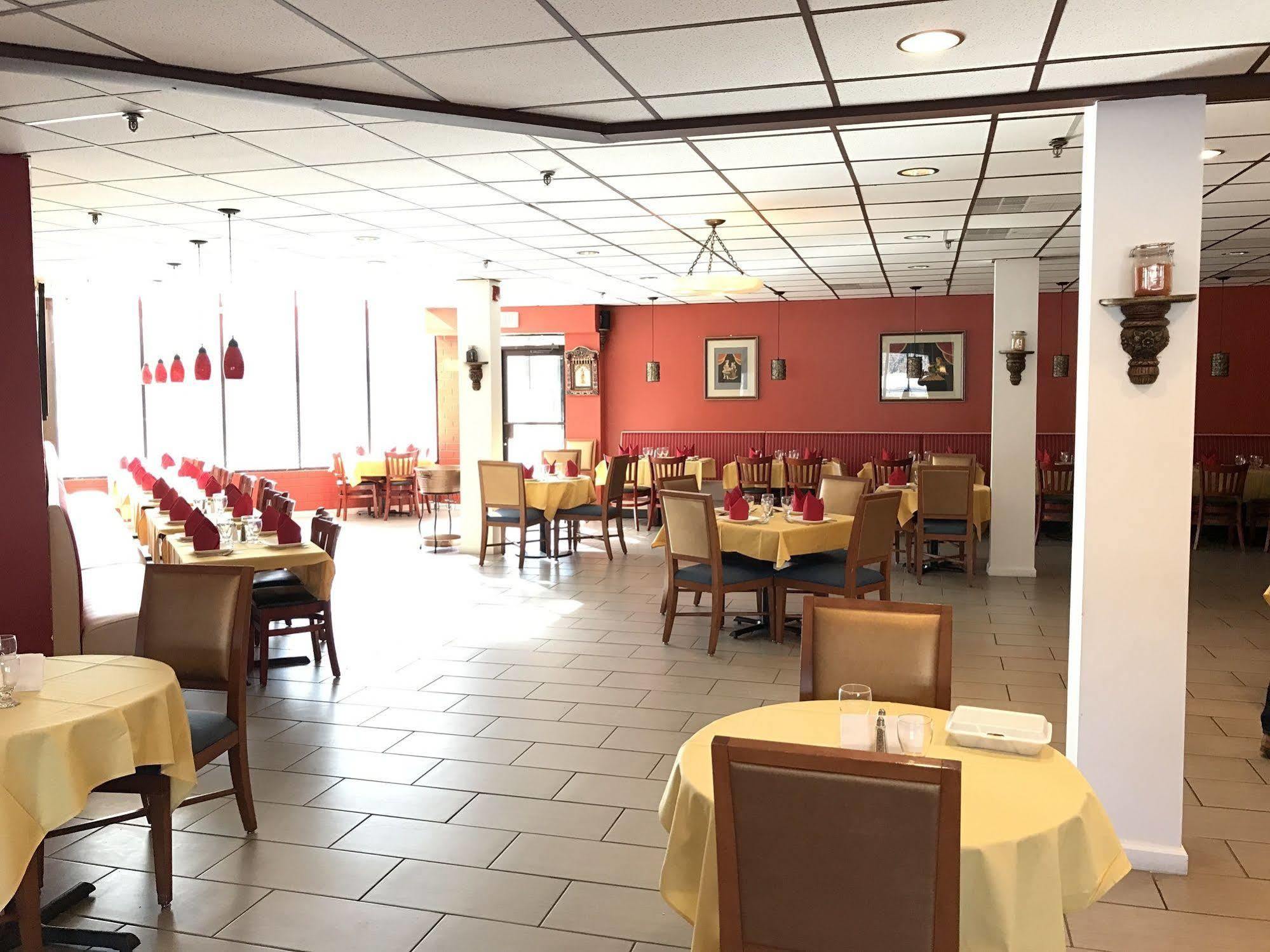 Hotel At Atlantic & Banquet 3*