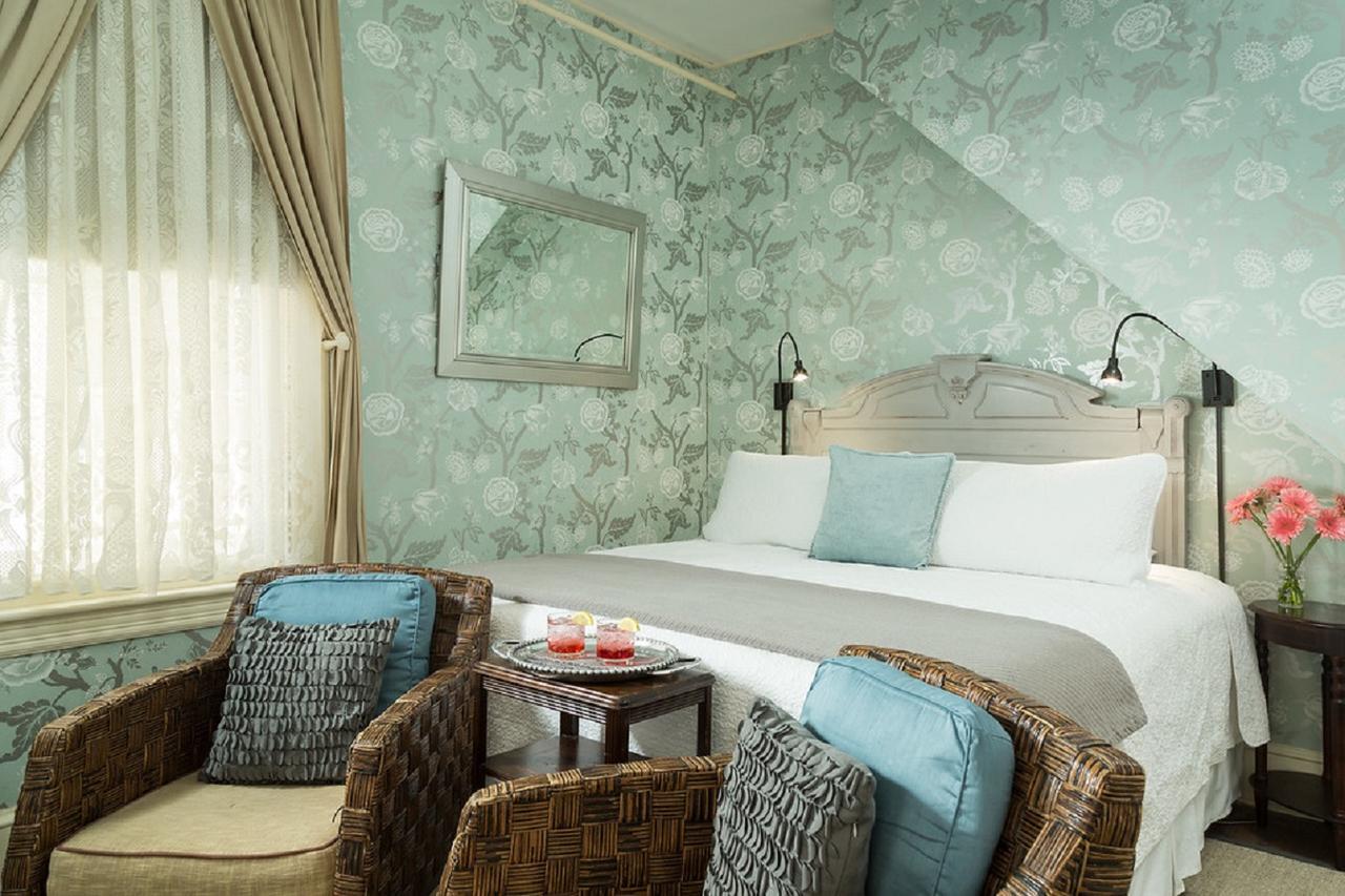 The Carroll Hotel