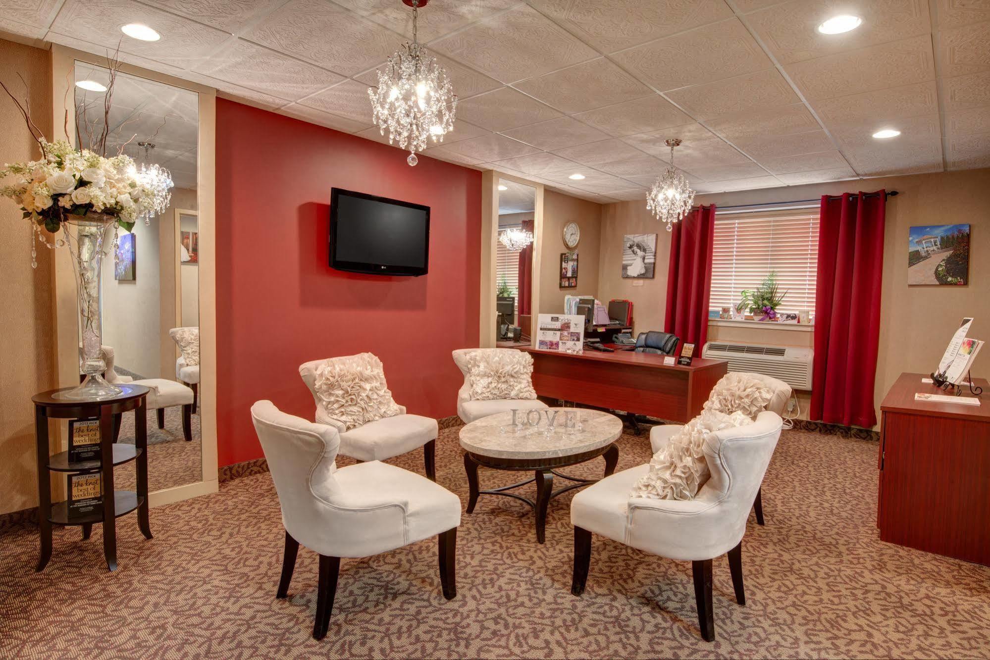 Ramada By Wyndham Hotel Toms River