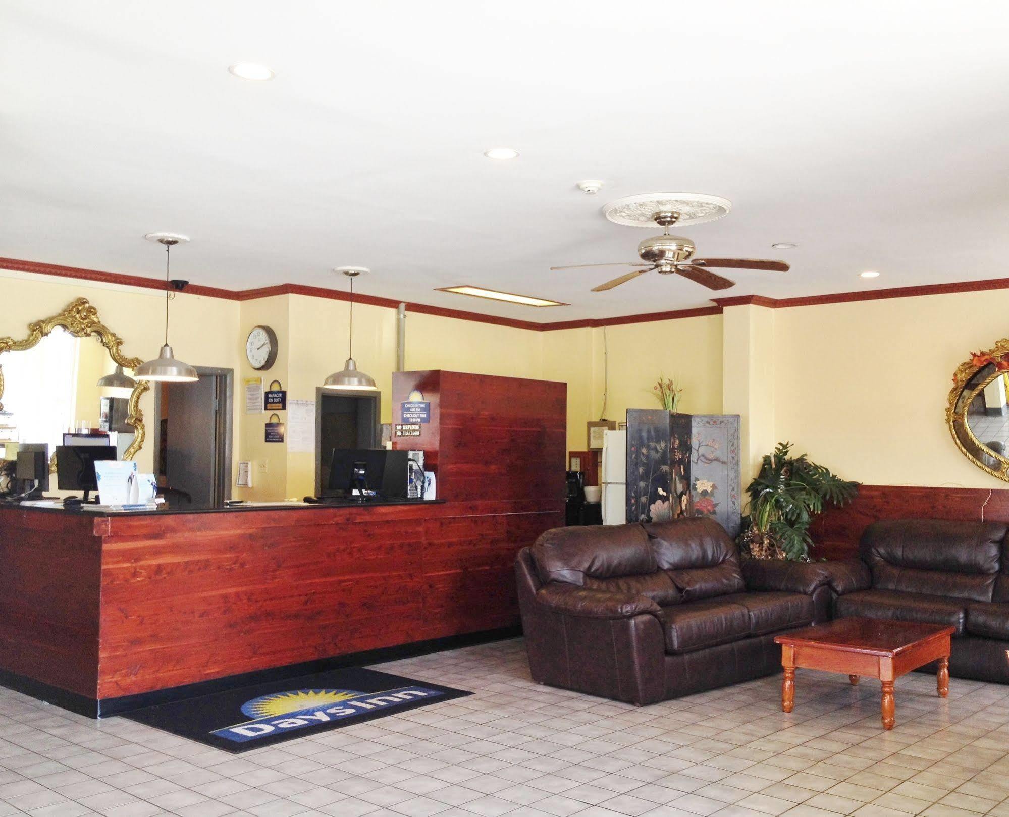 Days By Wyndham Atlantic Beachblock Motel 2*