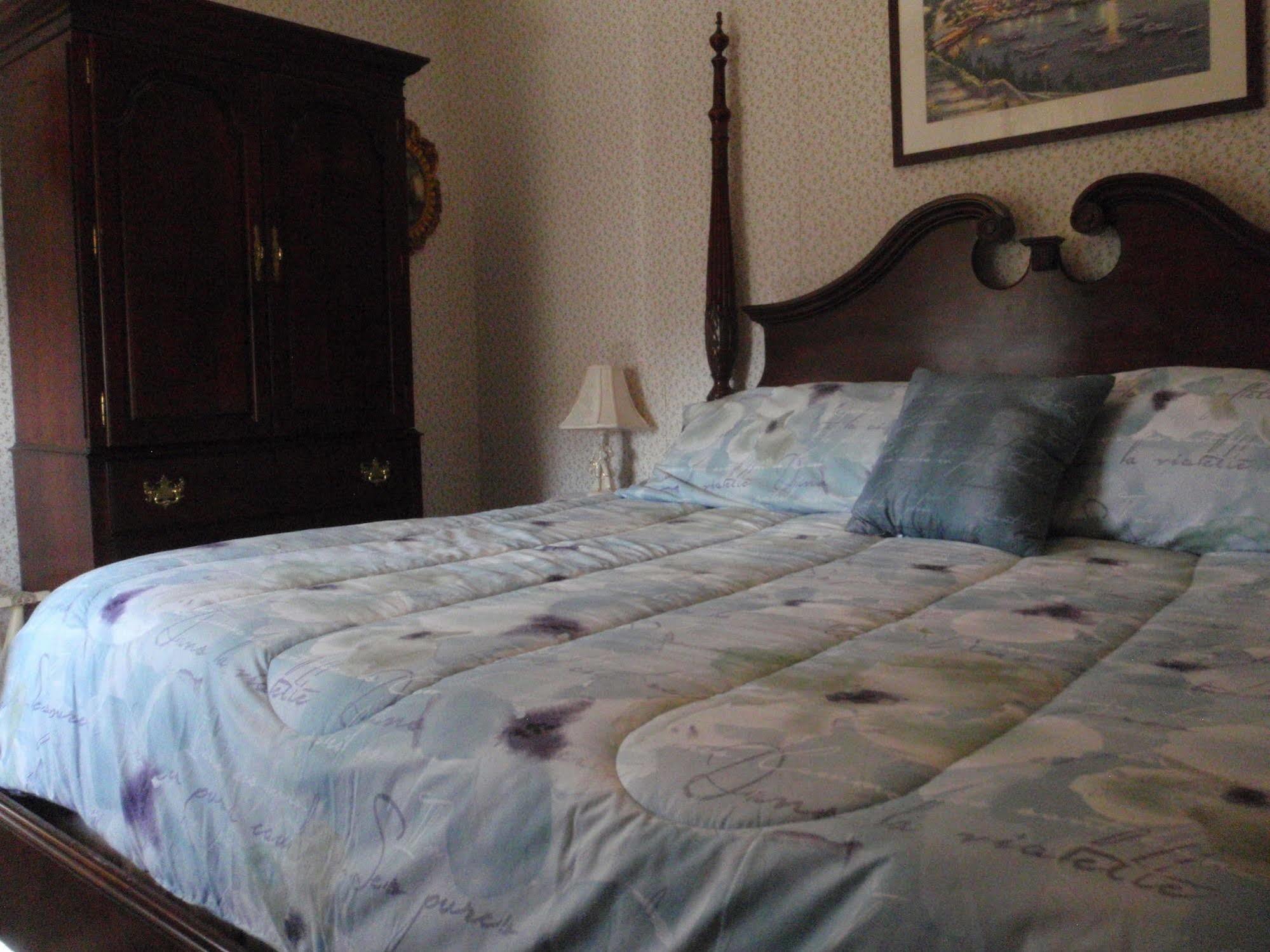 The At The Shore 3* Belmar