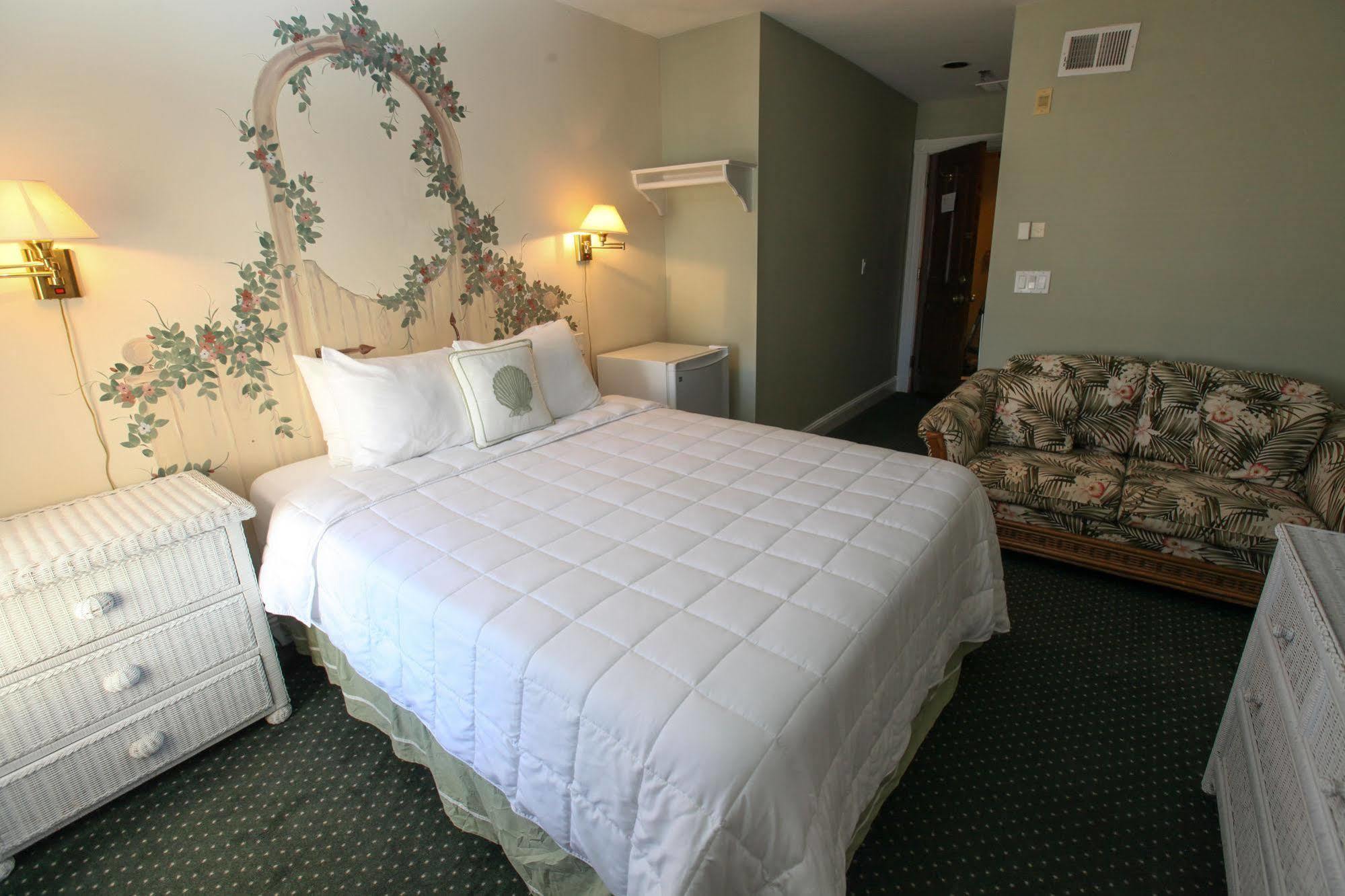 The Ocean Plaza Bed & Breakfast 4*