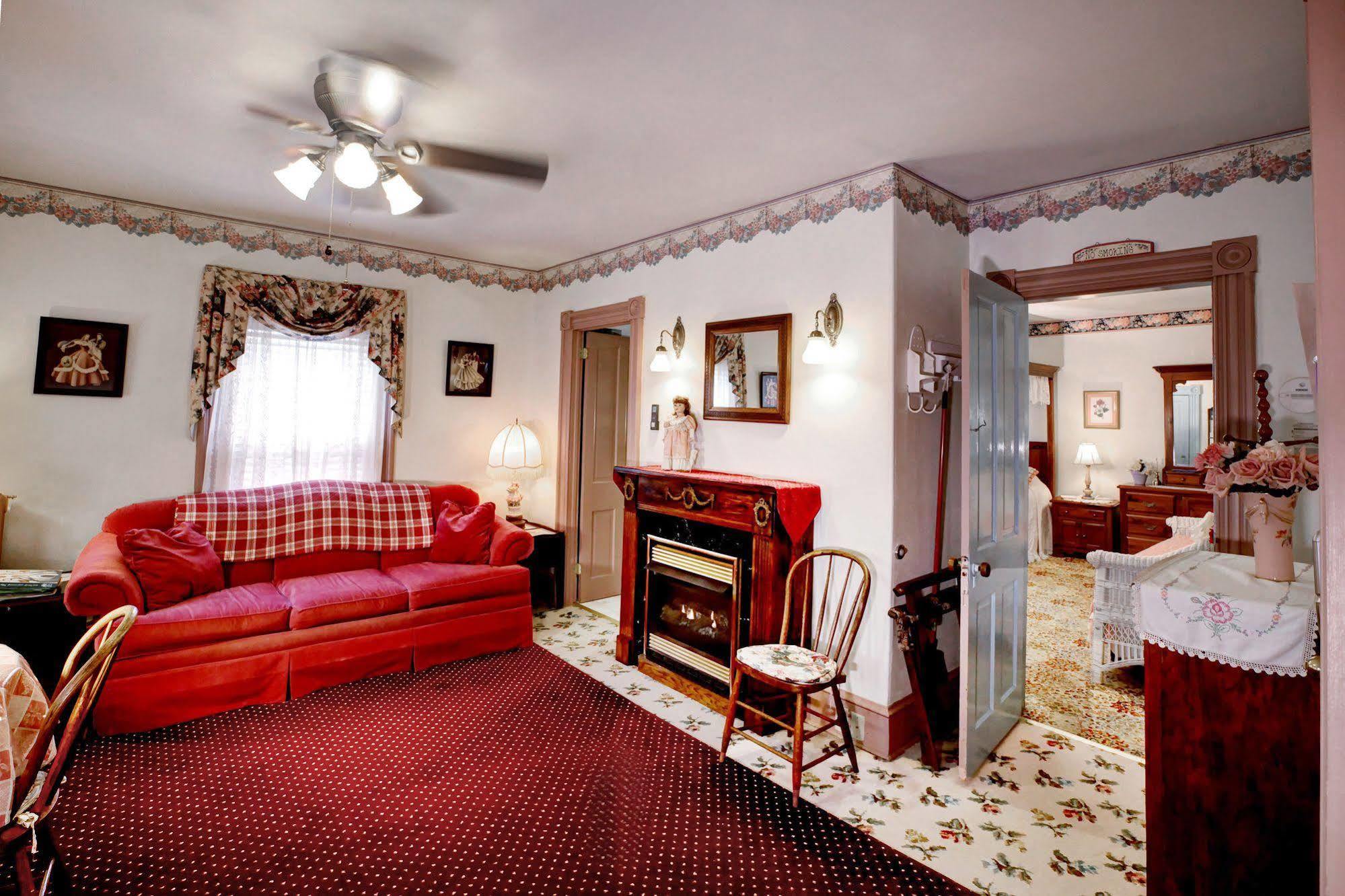 Antoinette's & Guest house Cape May