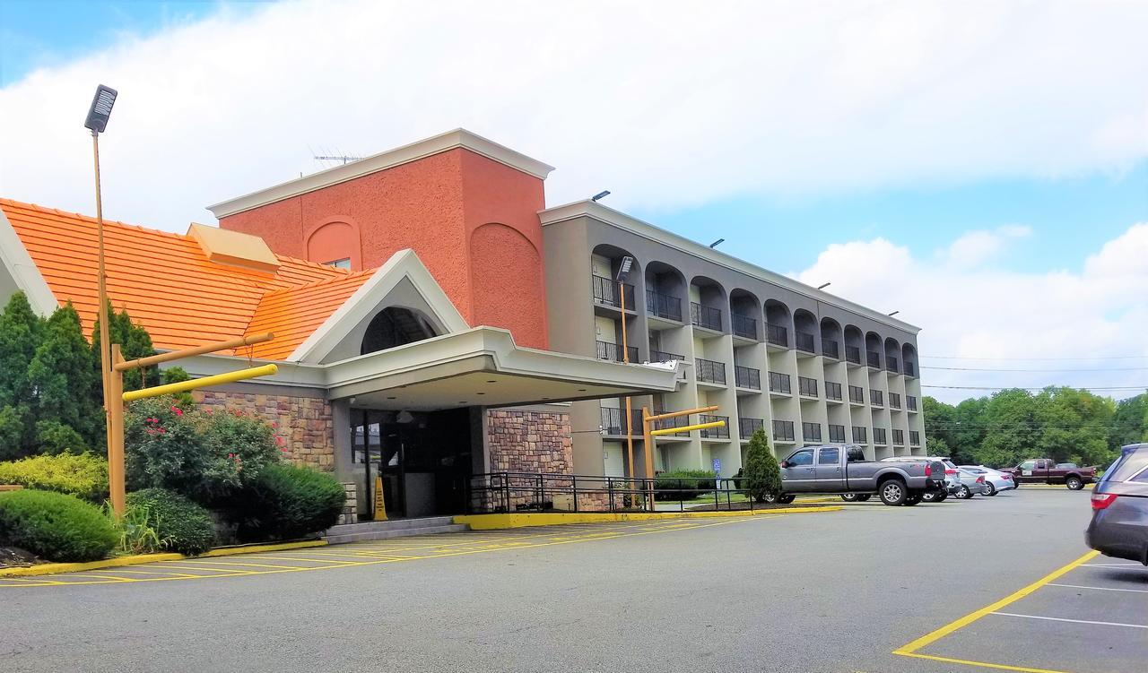 Howard Johnson By Wyndham Nj 3* Clifton