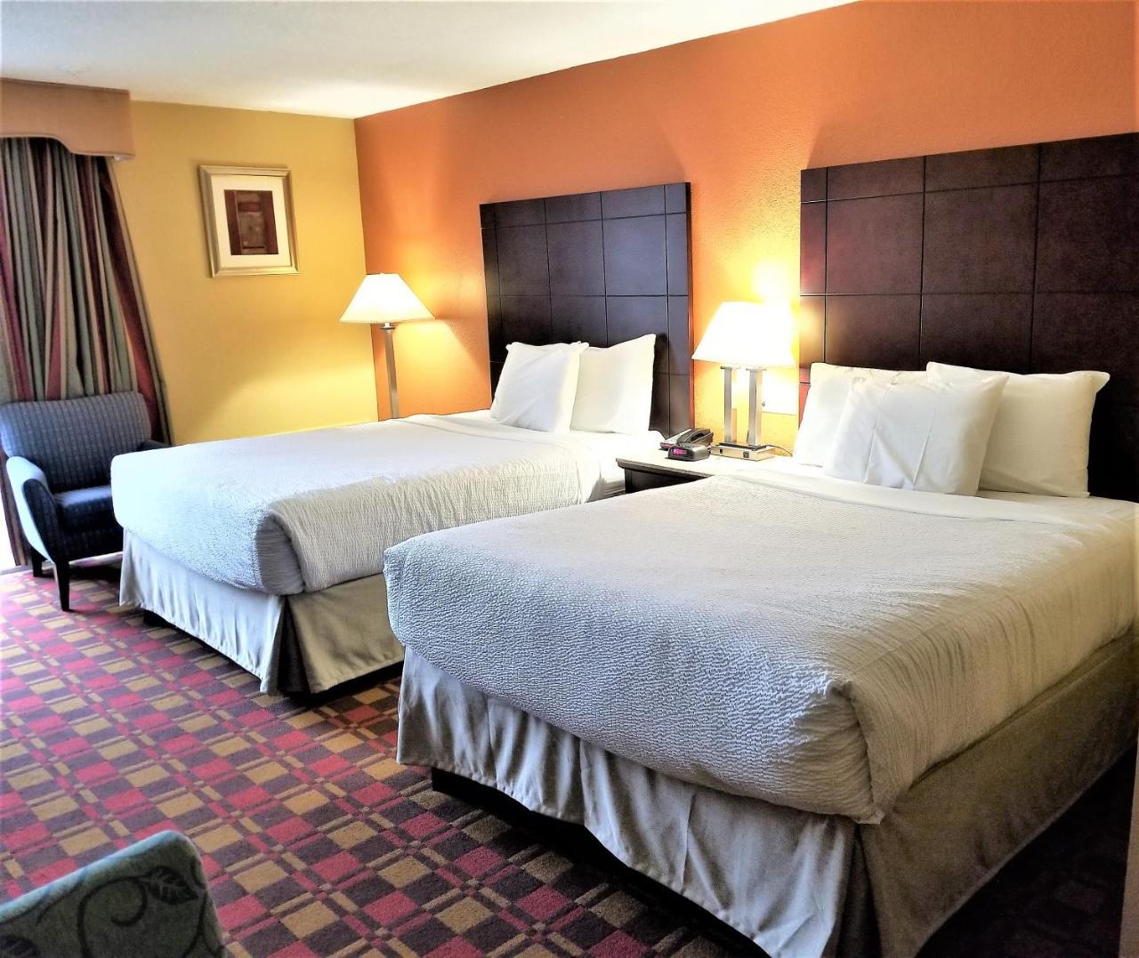 Howard Johnson By Wyndham Nj Hotel Clifton