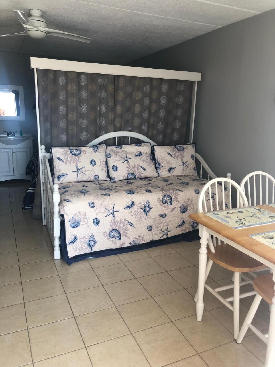Motel Madrid Ocean Front Condominium 3*