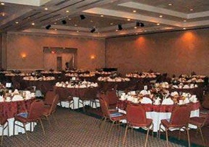 Clarion & Convention Center Atlantic West 3*