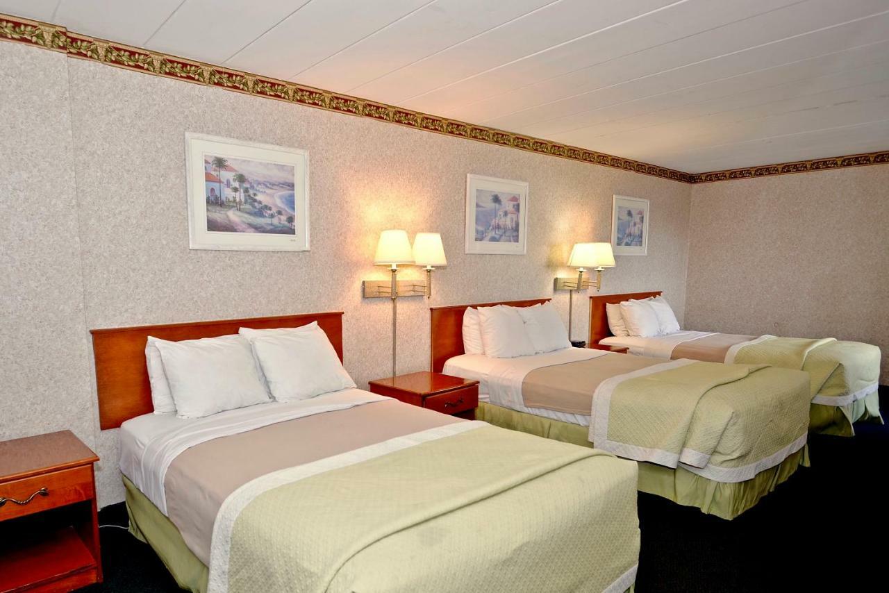 Days By Wyndham Atlantic Beachblock Motel
