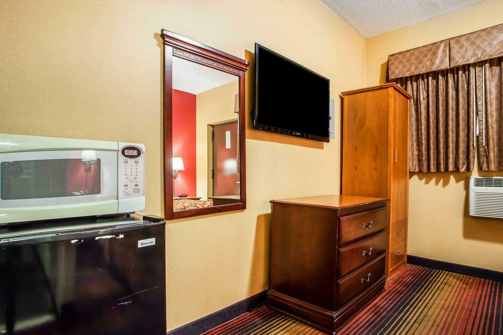 Inn Rodeway 2*