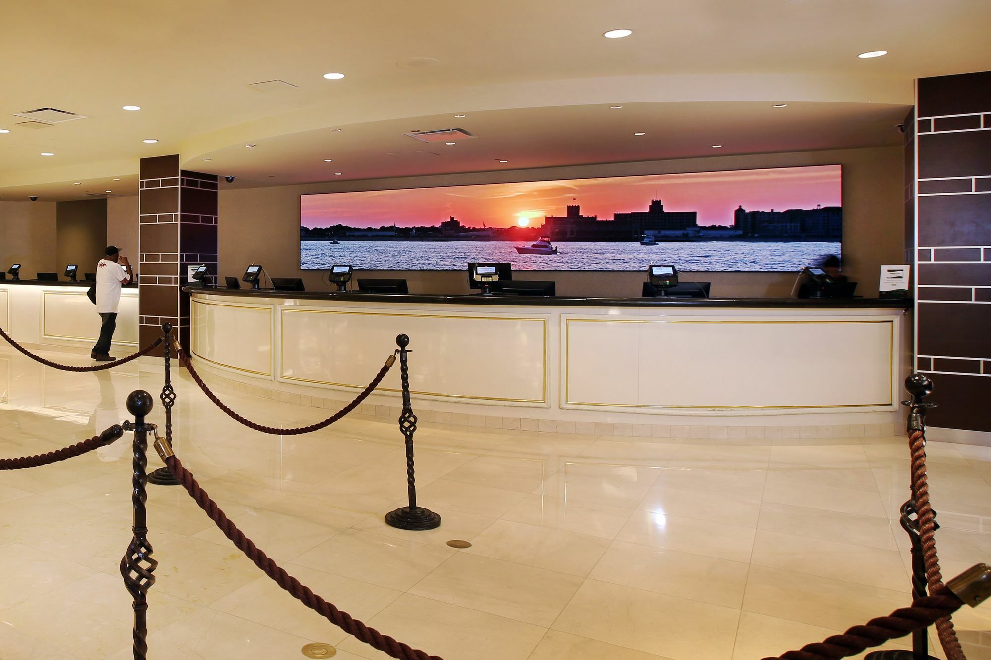 Tropicana Casino And 4*