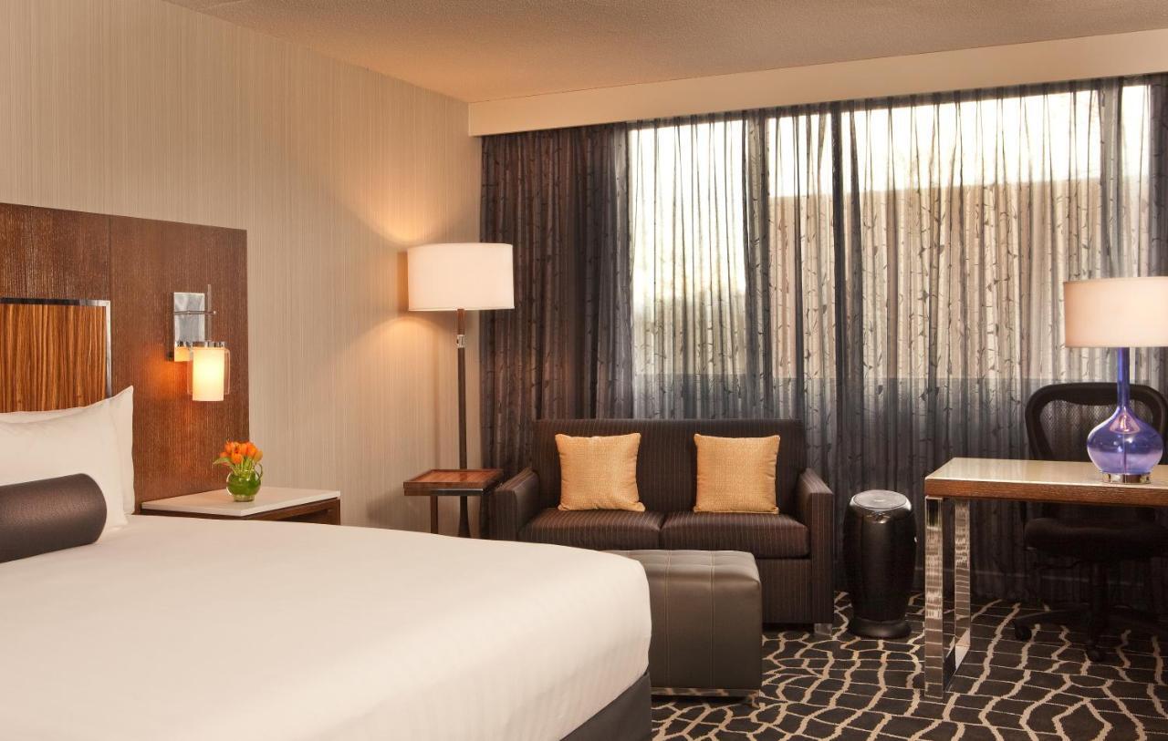 Hyatt Regency Hotel 4*
