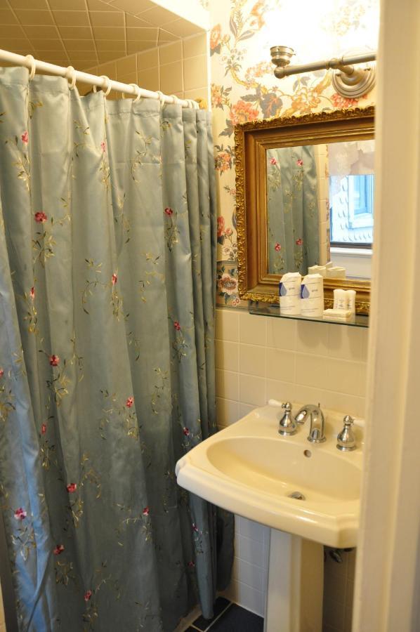 Normandy Bed & Breakfast 3*