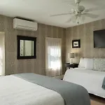 The Carroll Villa Hotel