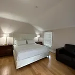 Elaine\'S Cape May Boutique Hotel