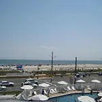 Avondale By The Sea