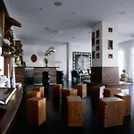 Bungalow Hotel
