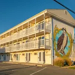 Drifting Sands Oceanfront Hotel