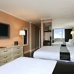 Ramada By Wyndham North Bergen