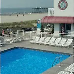 Beach Club Hotel