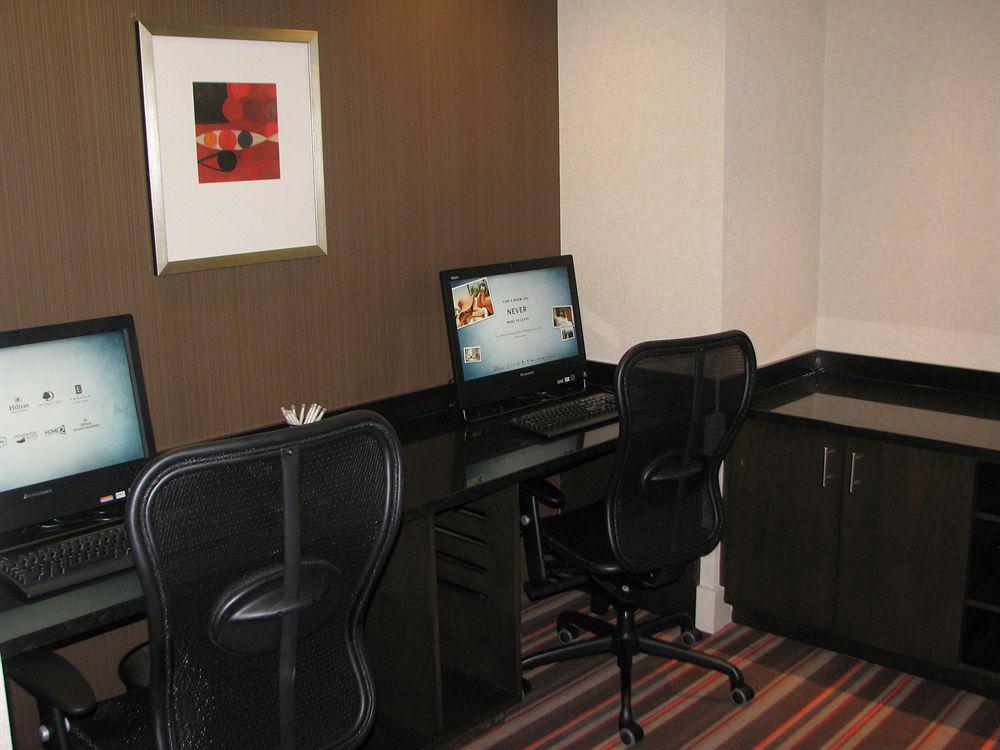 Embassy By Hilton Newark Airport 4*
